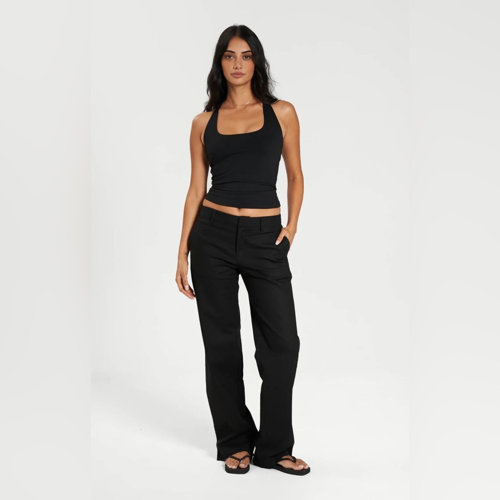 The Sculpt Halter Top - Butter Black